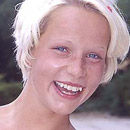 Daphne F