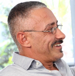 Mugur Page