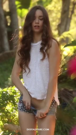 Tali Dova porno reel