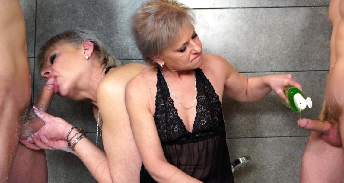 She Loves Soapy Wet Dick