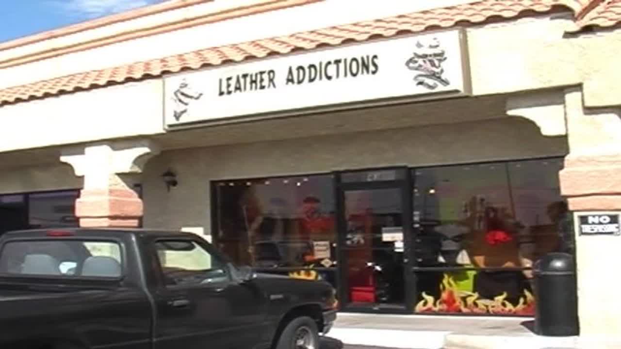 Night Shayde Leashed 2