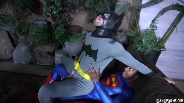 Fetish porn video - Batman Seduces Superman with Kryptonite