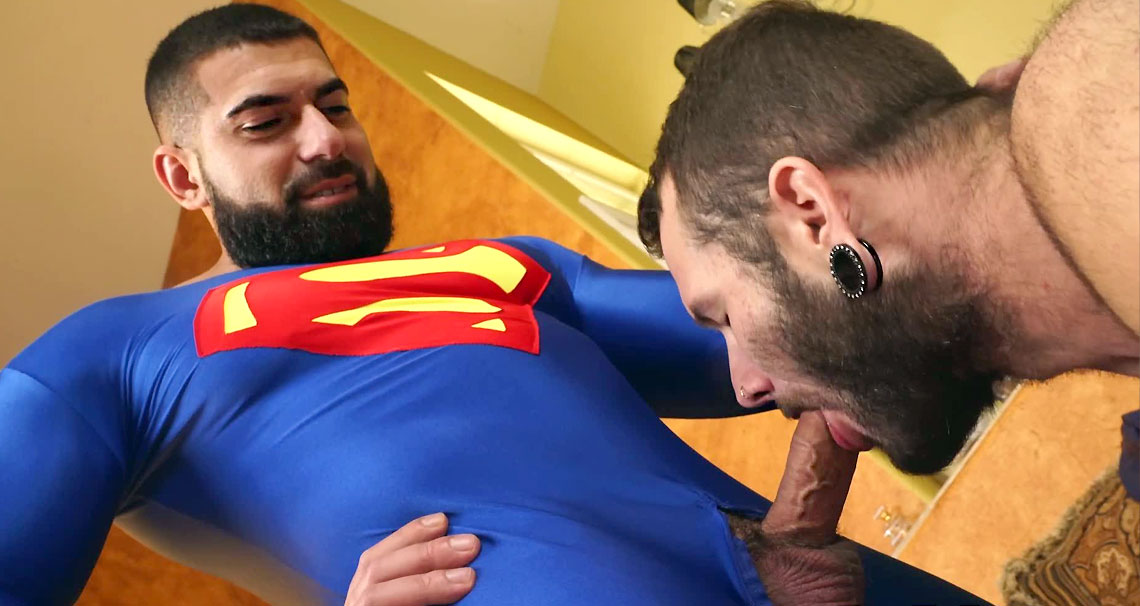 Fetish porn video - Filling Superman’s Shoes