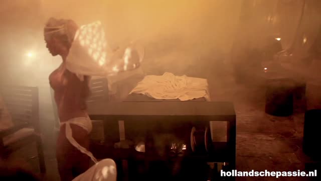 Screenshot uit Passie Goes Ibiza, deel 1