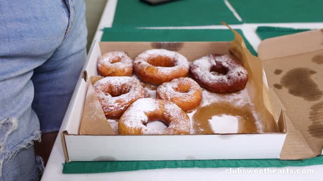 Donut blowjob, Club Sweethearts, Teen 18+ video thumbnail