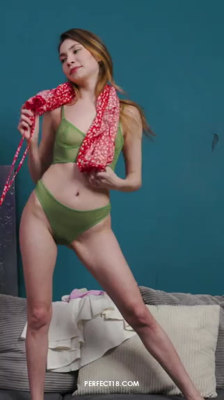 Nicole Moon porno reel