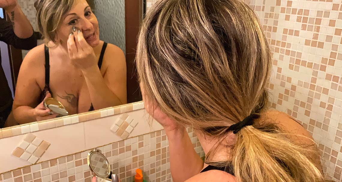 Amateur bathroom fuck