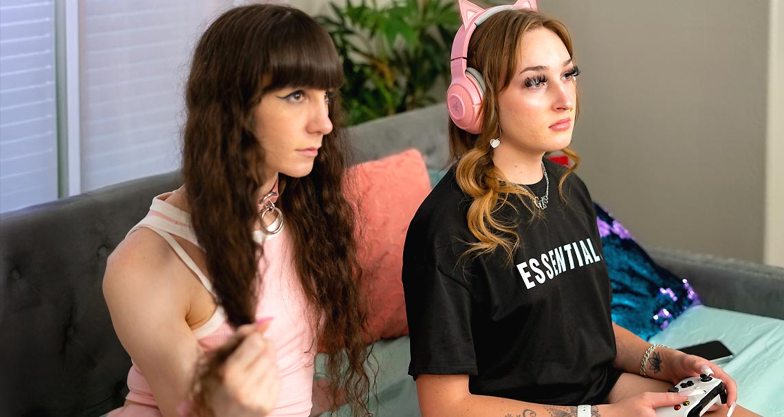 Kinky trans beauties playing for you