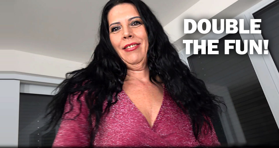 Mature double vaginal fuck