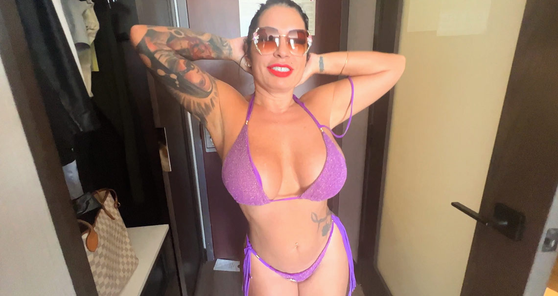 Monica Santhiago ass to mouth