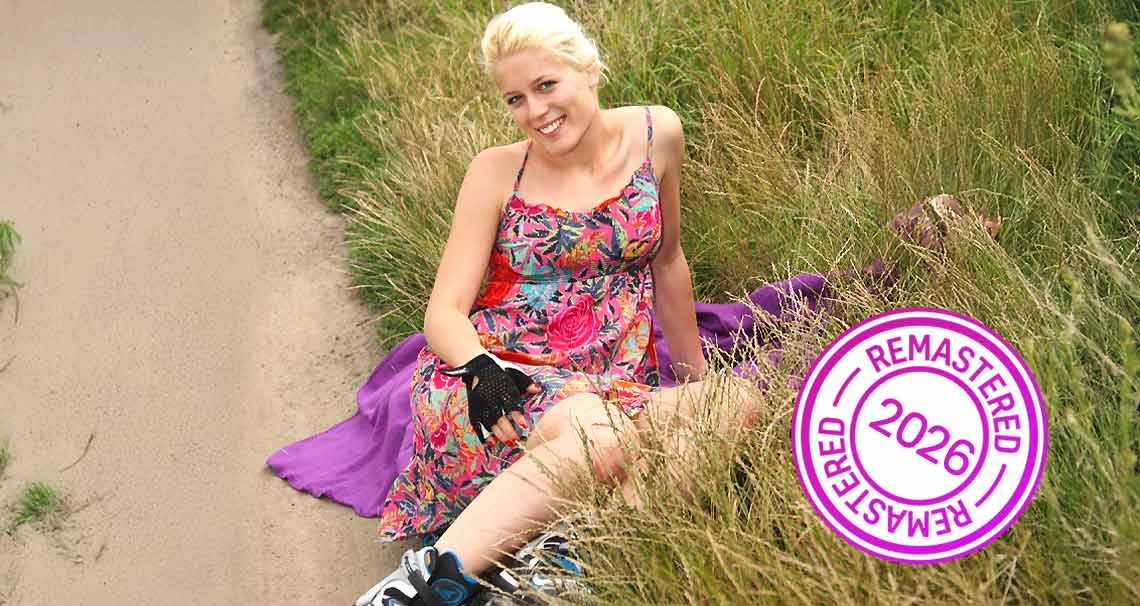 Roller skate girl Cathy pleases herself