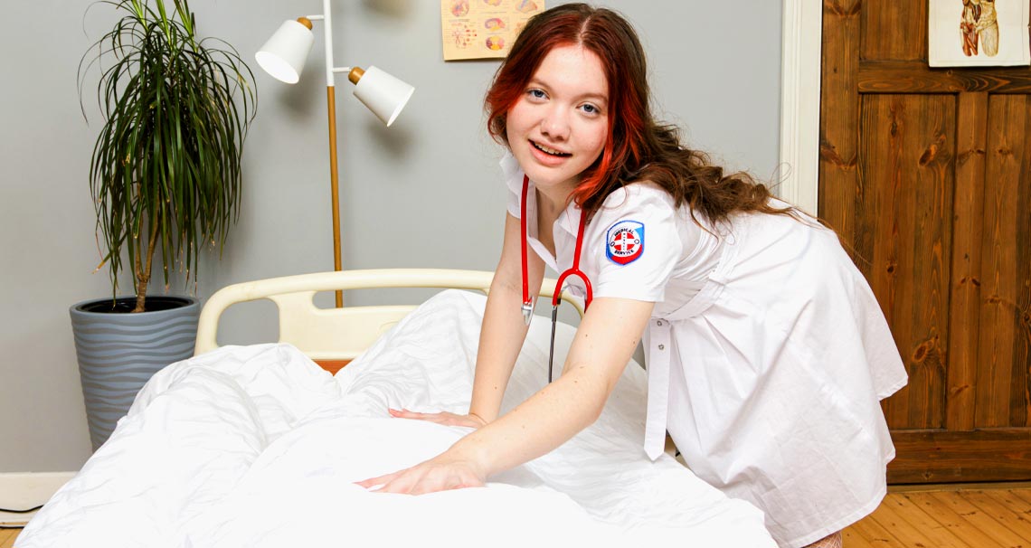 Sexual healing with nurse Vivi Ginger 