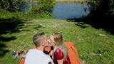 Dat Busje rijdt best Lekker! scene foto 3