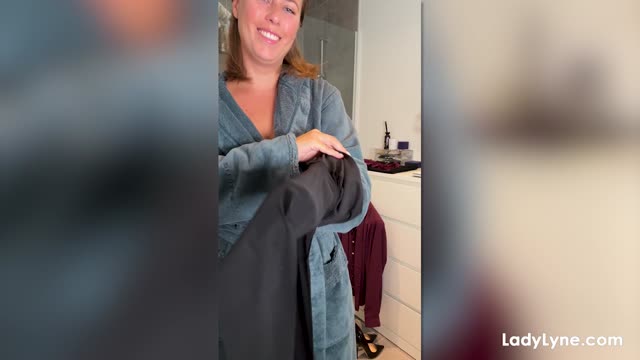 Getting dressed, Lady Lyne, Curvy video thumbnail