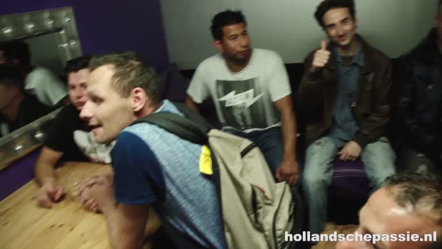 Screenshot uit Esther Heart en Angela Caramella door 8 man genomen