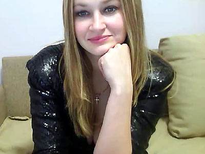 ElinaKess Webcam