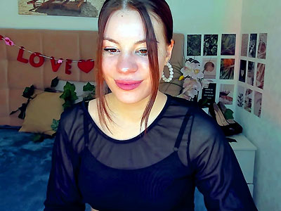 KarolinaMiln Webcam