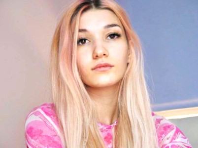 AlisaBerg Webcam