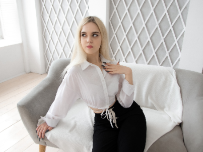 AnnieBlondy Webcam
