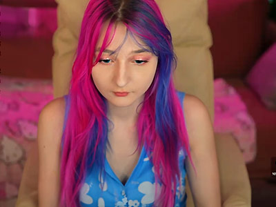 MikkyAoki Webcam