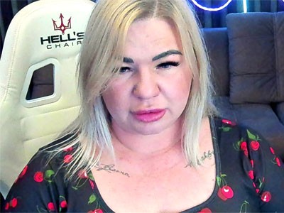 LiluBlondee Webcam