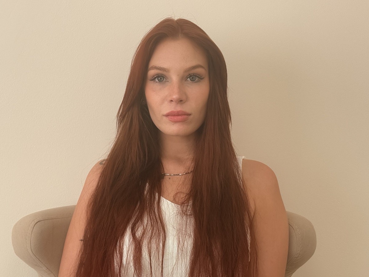 ArielHopea Webcam