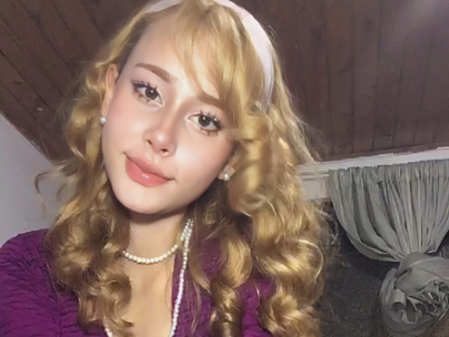 LizzyMonroe Webcam